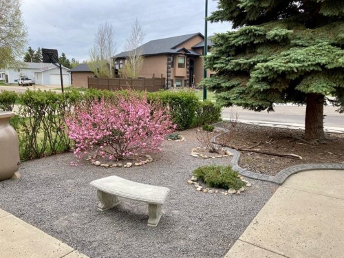 25 Gilbert Crescent, Red Deer, AB - Outdoor