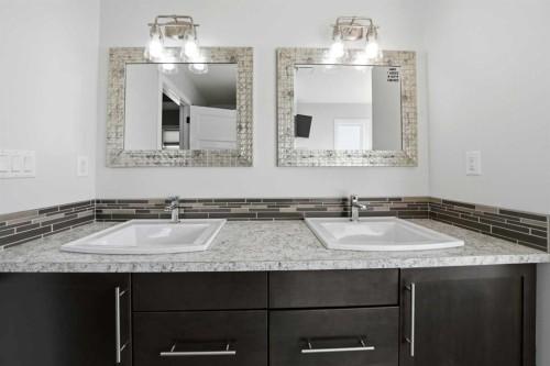 113 Coachman Way, Blackfalds, AB - Indoor Photo Showing Bathroom