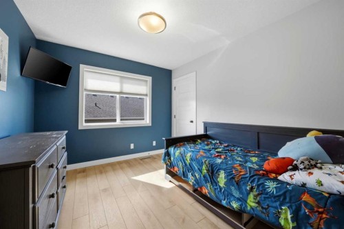 113 Coachman Way, Blackfalds, AB - Indoor Photo Showing Bedroom