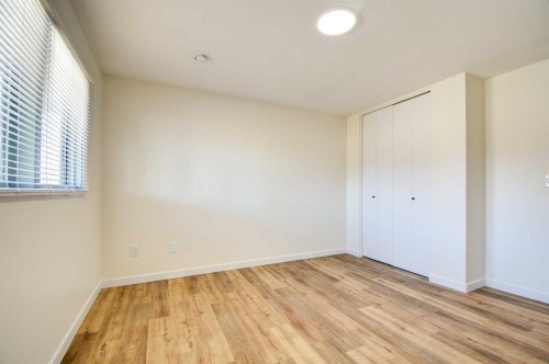 54 Ogden Avenue, Red Deer, AB - Indoor Photo Showing Other Room