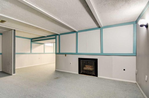 54 Ogden Avenue, Red Deer, AB - Indoor Photo Showing Other Room