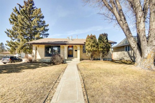 54 Ogden Avenue, Red Deer, AB - Outdoor