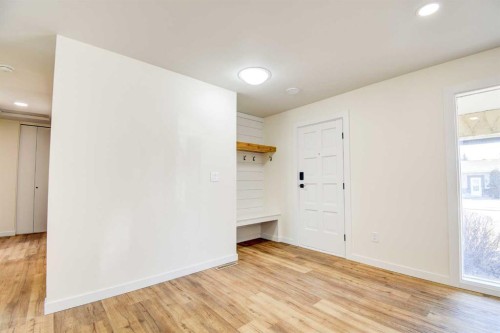 54 Ogden Avenue, Red Deer, AB - Indoor Photo Showing Other Room
