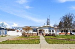 6 Sydney Close Red Deer, AB T4N 0E1