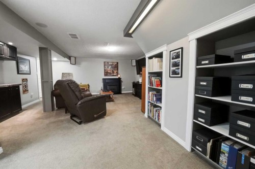6 Sydney Close, Red Deer, AB - Indoor