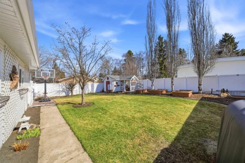 6 Sydney Close, Red Deer, AB - Outdoor