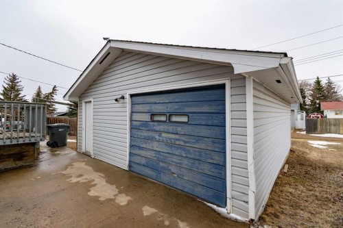 5005 53 Street, Castor, AB - Outdoor With Exterior