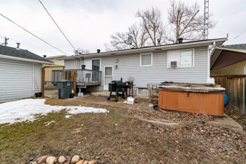 5005 53 Street, Castor, AB - Outdoor With Exterior