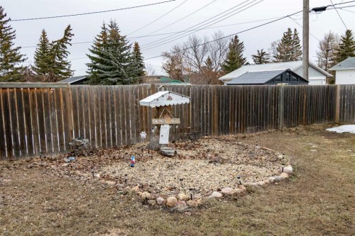 5005 53 Street, Castor, AB - Outdoor