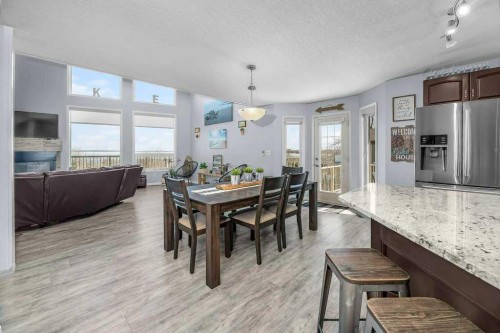 19 Lakeview Drive, Rochon Sands, AB - Indoor