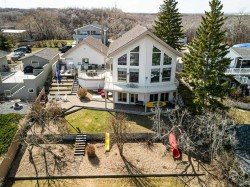 19 Lakeview Drive  Rochon Sands, AB T0C 3B0