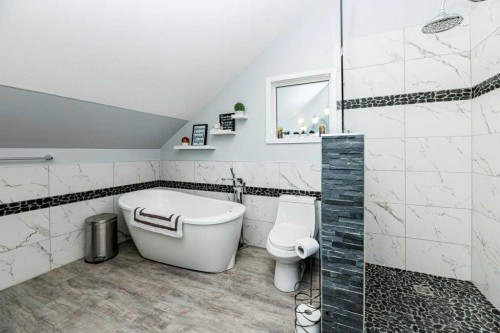 19 Lakeview Drive, Rochon Sands, AB - Indoor Photo Showing Bathroom