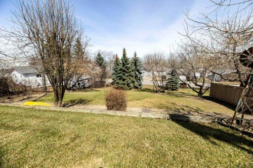 19 Lakeview Drive, Rochon Sands, AB - Outdoor