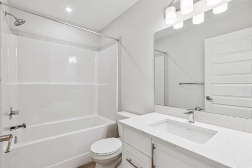 505-135 Mahogany Parade Se, Calgary, AB - Indoor Photo Showing Bathroom