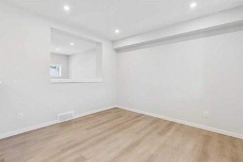 505-135 Mahogany Parade Se, Calgary, AB - Indoor Photo Showing Other Room