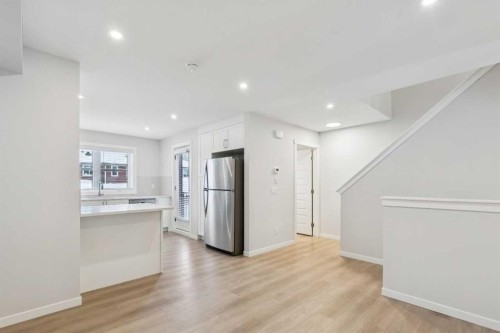 505-135 Mahogany Parade Se, Calgary, AB - Indoor Photo Showing Other Room