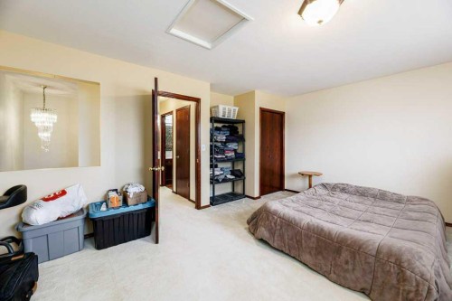 299 Cornett Drive, Red Deer, AB - Indoor Photo Showing Bedroom