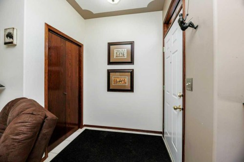 299 Cornett Drive, Red Deer, AB - Indoor Photo Showing Other Room