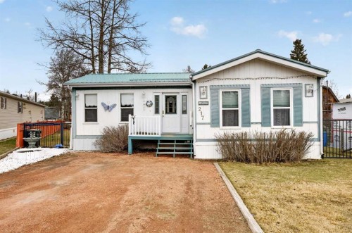 217 5 Street NW Sundre, AB T0M 1X0