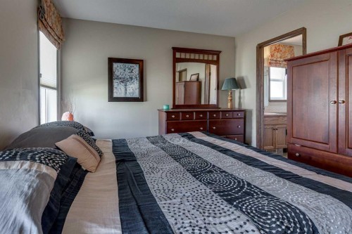 43 Inkster Close, Red Deer, AB - Indoor Photo Showing Bedroom