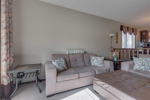 43 Inkster Close, Red Deer, AB - Indoor Photo Showing Living Room