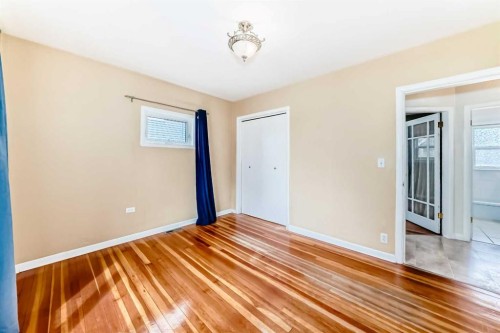 5309 42A Avenue, Red Deer, AB - Indoor Photo Showing Other Room