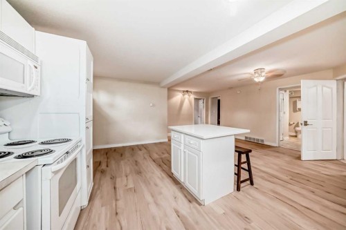 5309 42A Avenue, Red Deer, AB - Indoor Photo Showing Kitchen