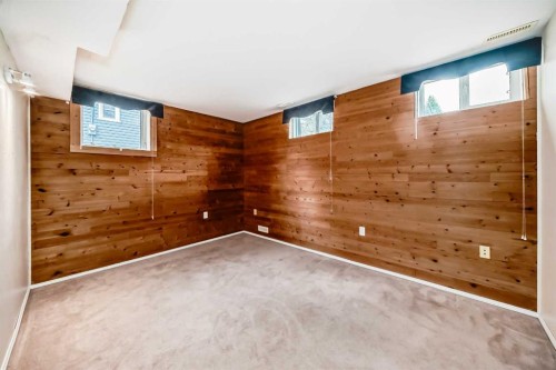5309 42A Avenue, Red Deer, AB - Indoor Photo Showing Other Room
