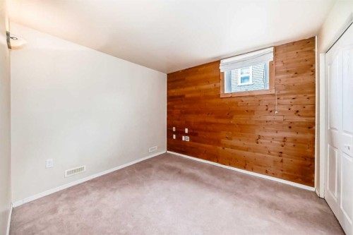 5309 42A Avenue, Red Deer, AB - Indoor Photo Showing Other Room