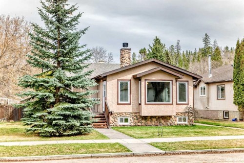 5309 42A Avenue, Red Deer, AB - Outdoor