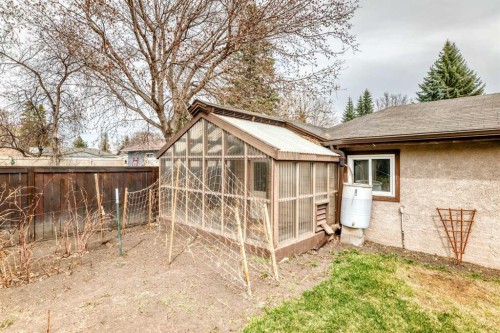 5309 42A Avenue, Red Deer, AB - Outdoor