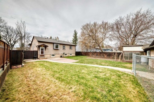 5309 42A Avenue, Red Deer, AB - Outdoor