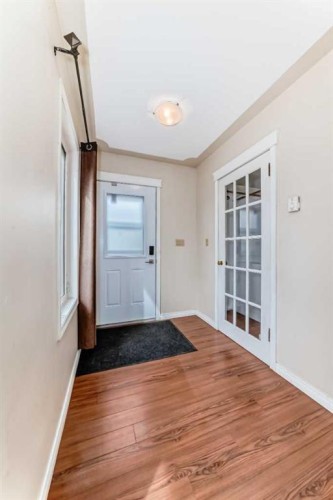 5309 42A Avenue, Red Deer, AB - Indoor Photo Showing Other Room
