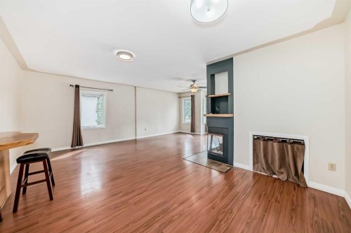 5309 42A Avenue, Red Deer, AB - Indoor Photo Showing Other Room