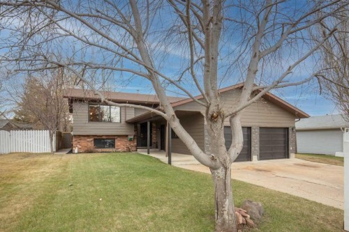 5315 37 Street  Innisfail, AB T4G 1G6