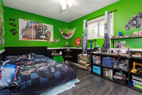 6122 32 Avenue, Camrose, AB - Indoor Photo Showing Bedroom