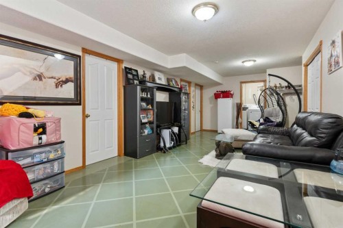 6122 32 Avenue, Camrose, AB - Indoor