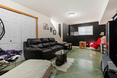 6122 32 Avenue, Camrose, AB - Indoor