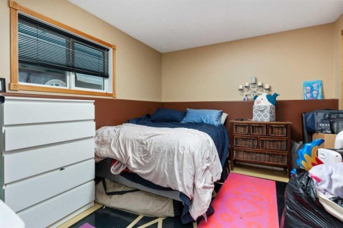 6122 32 Avenue, Camrose, AB - Indoor Photo Showing Bedroom