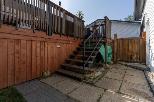 6122 32 Avenue, Camrose, AB - Outdoor With Exterior