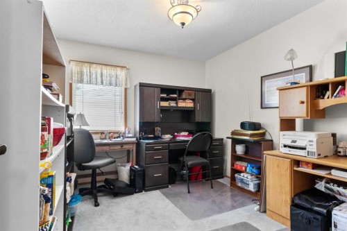 27-2821 Botterill Crescent, Red Deer, AB - Indoor Photo Showing Office