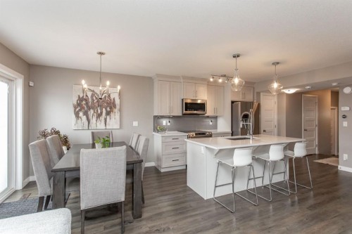 67 Thomlison Avenue, Red Deer, AB - Indoor