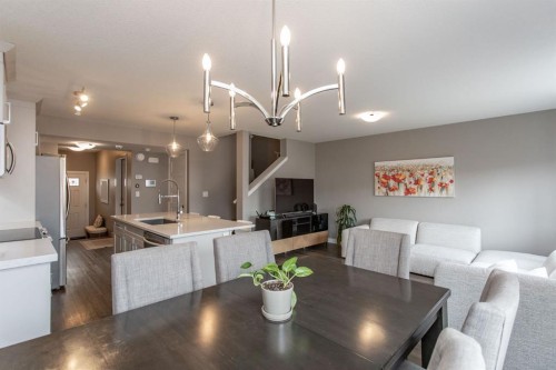 67 Thomlison Avenue, Red Deer, AB - Indoor Photo Showing Dining Room