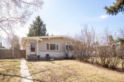 5615 56 Avenue Lacombe, AB T4L 1L9