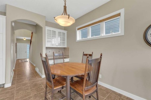 18 Shaw Close, Red Deer, AB - Indoor Photo Showing Dining Room