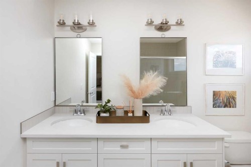 80 Emberside Grove, Cochrane, AB - Indoor Photo Showing Bathroom