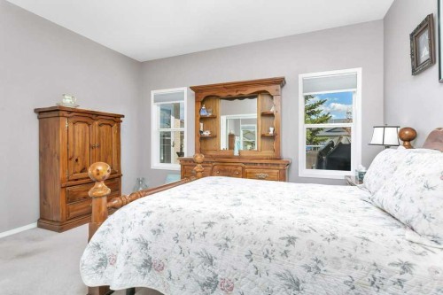 10-32 Dowler Street, Red Deer, AB - Indoor Photo Showing Bedroom