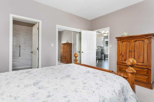 10-32 Dowler Street, Red Deer, AB - Indoor Photo Showing Bedroom