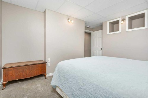 10-32 Dowler Street, Red Deer, AB - Indoor Photo Showing Bedroom
