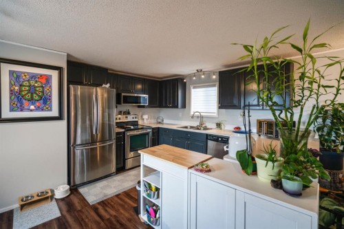 16 Main Street, Edberg, AB - Indoor Photo Showing Kitchen With Double Sink